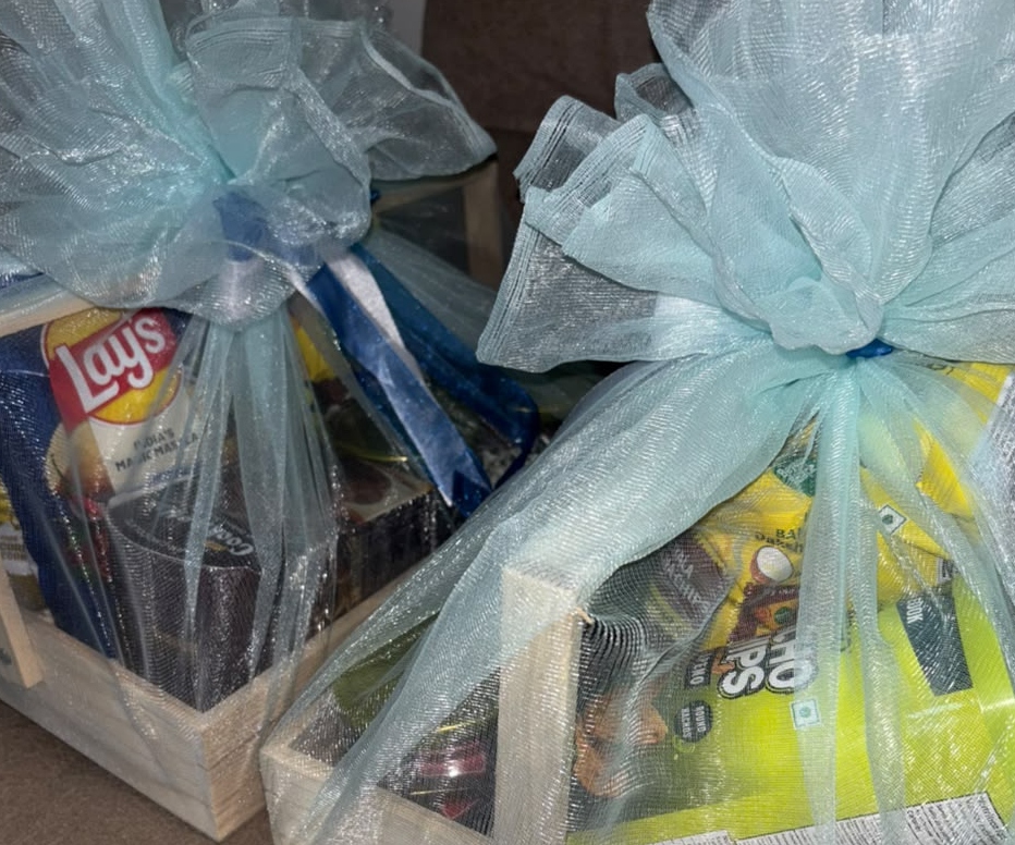 Bhai Behen Savoury Hamper
